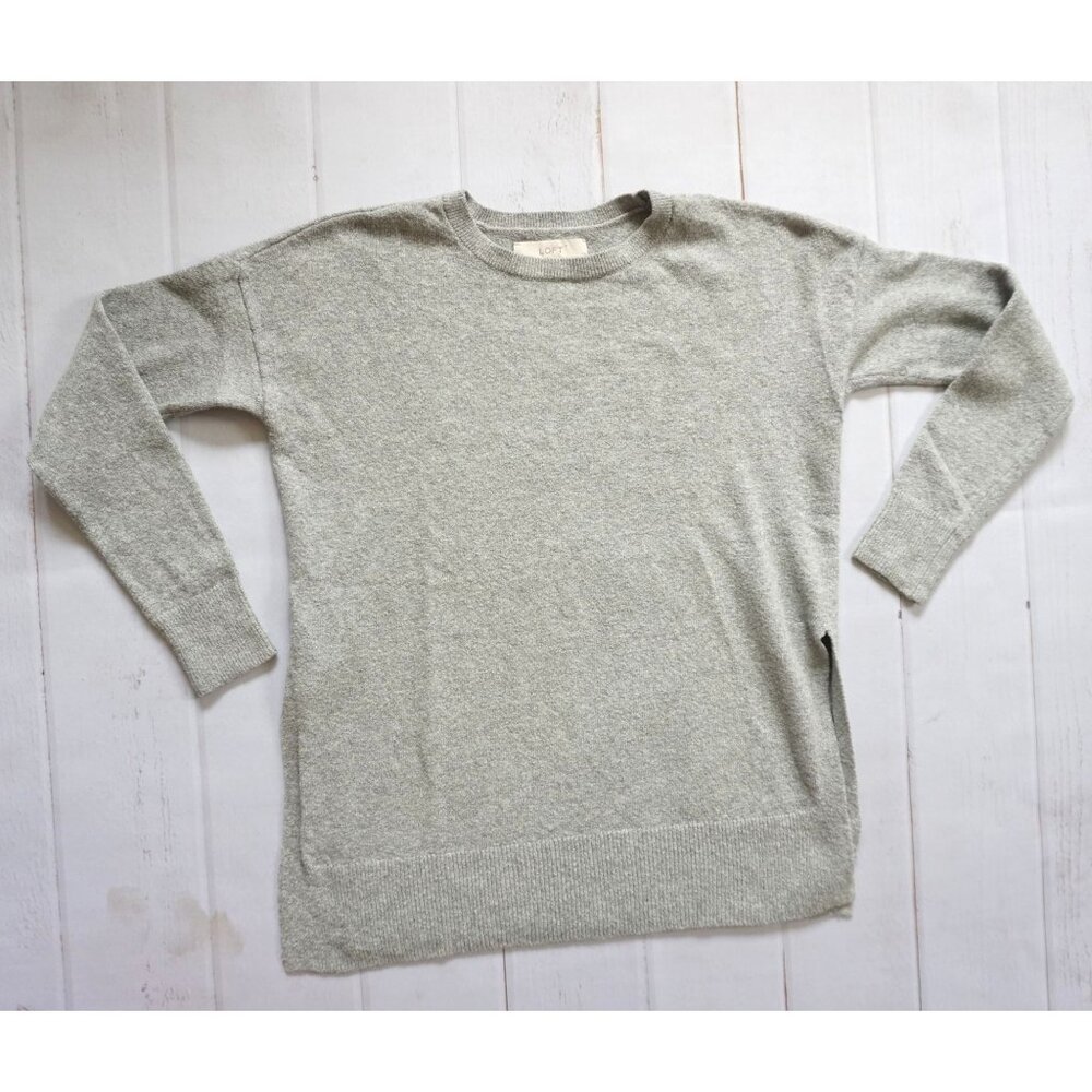 Ann Taylor Loft Women's Gray Crewneck Sweater – Size M